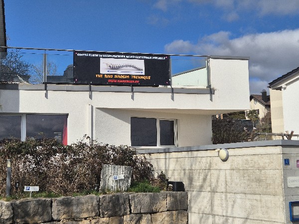 Cabinet &agrave; Neyruz-FR, Suisse